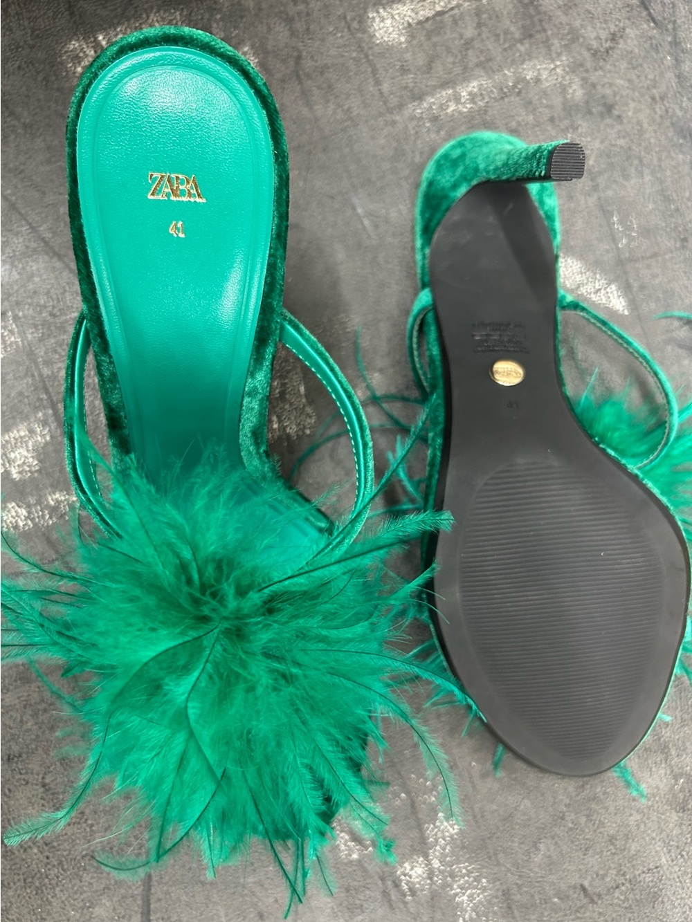NWT - Zara Emerald Green Feather Slide Heels in Panne Velvet - Picture 3 of 6
